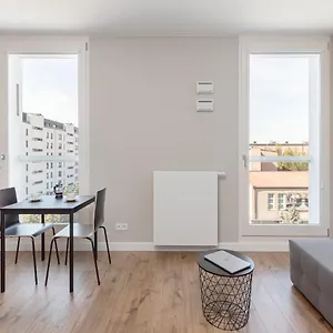 Rent Like - Bobrowiecka 10 , Warszawa Polska
