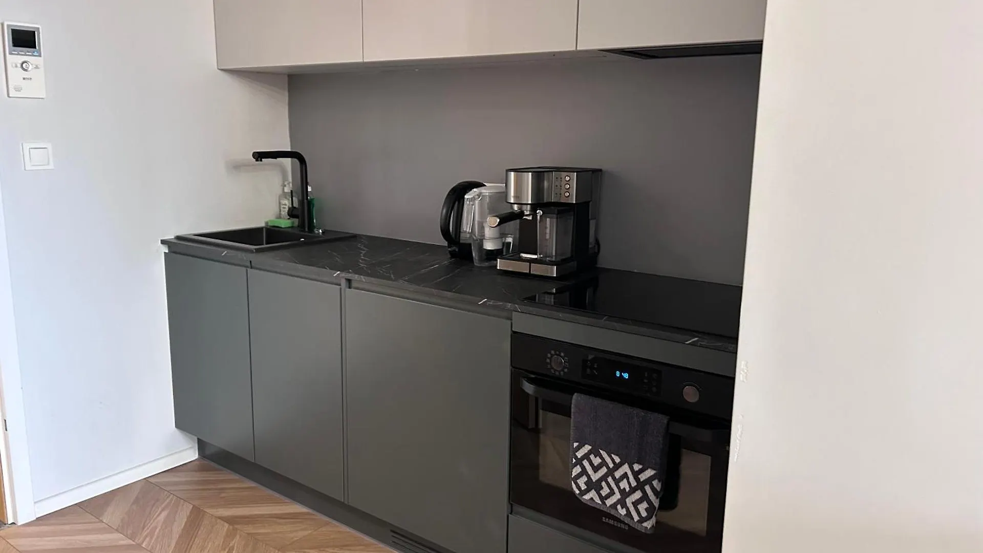 Apartament Z Balkonem I Parkingiem Wroclaw Apartment
